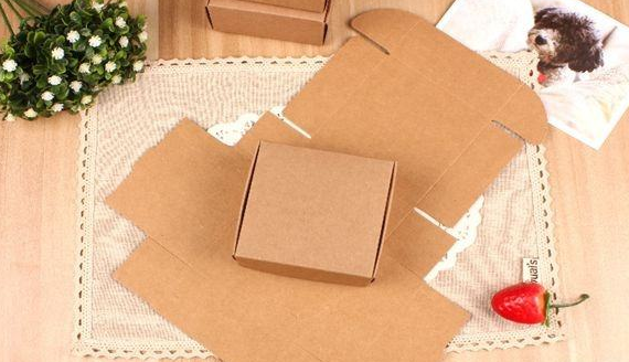 關(guān)于牛皮紙和牛卡紙的區(qū)別應(yīng)用 關(guān)于牛皮紙和牛卡紙的區(qū)別應(yīng)用