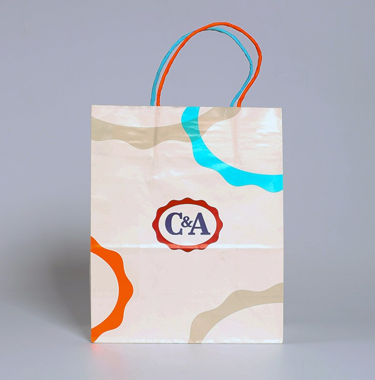 服裝紙袋該找什么樣的廠家來定做？