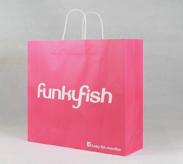 定制服裝紙袋應該如何順應潮流 定制服裝紙袋應該如何順應潮流