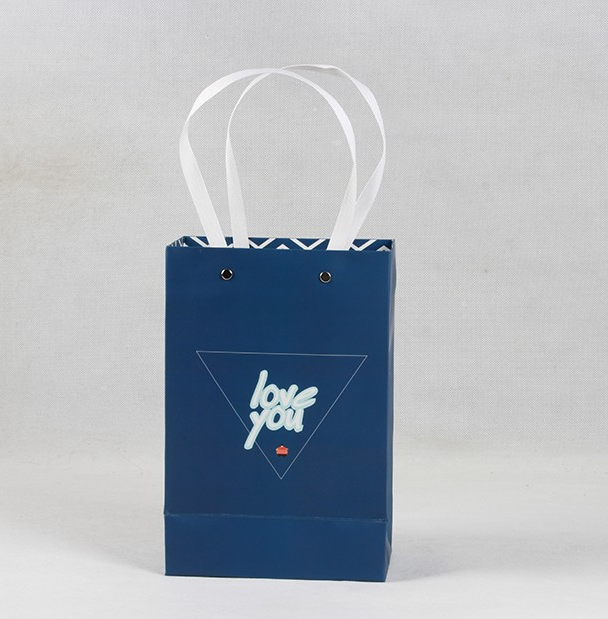 怎樣定制禮品紙袋? 怎樣定制禮品紙袋?